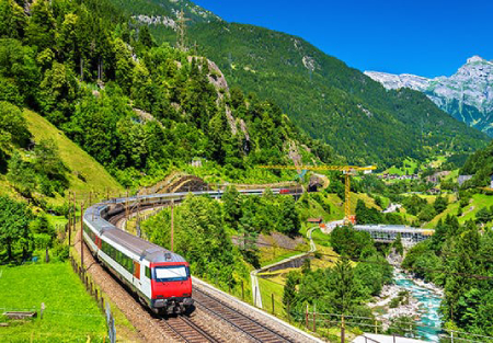 معرفی مکان های جذاب جهان جهت سفر با قطار