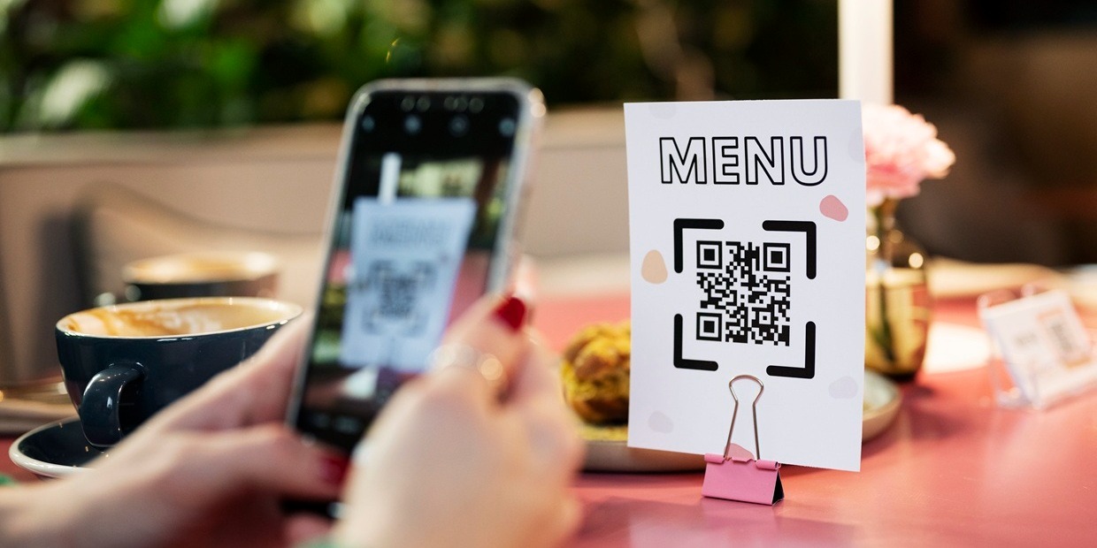 حرفه‌ای نشان‌دادن کسب‌و‌کار با منو آنلاین لوتوس